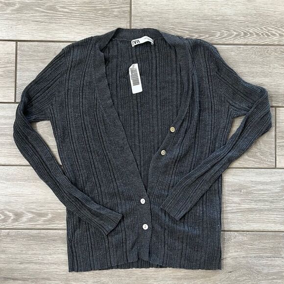 Zara gray knit cardigan - Picture 1 of 3